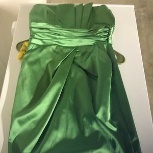 Strapless green formal dress size 3